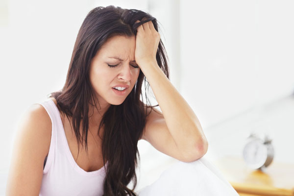 Các triệu chứng của bệnh đau đầu mất ngủ 2